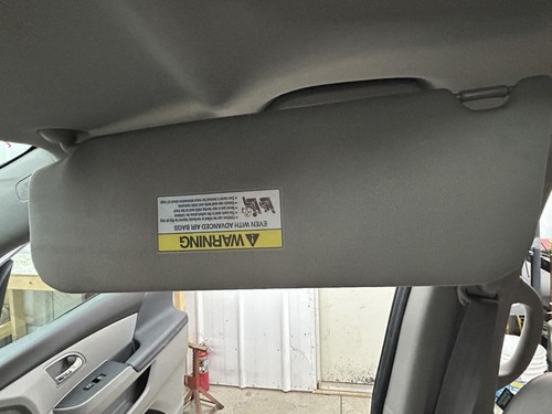 2011-2017 Honda Odyssey Passenger Right Sun Visor Illuminated - Picture 2 of 12