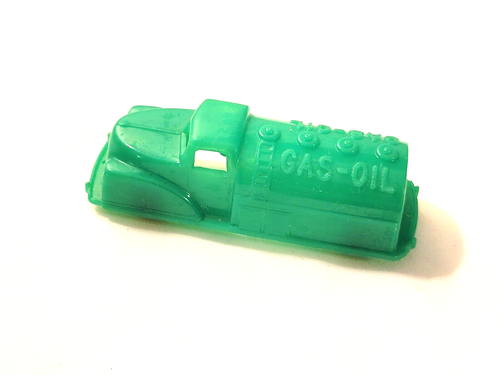 Vintage Renwal 148 Green Gas Oil Tanker Delivery Truck