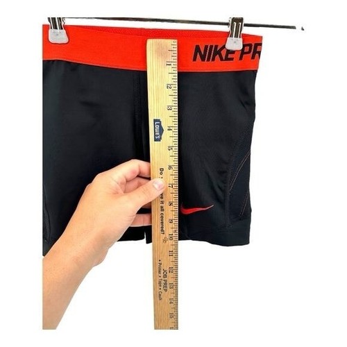 Nike | Short de sport motard noir et rouge femme S Small - Photo 7/11