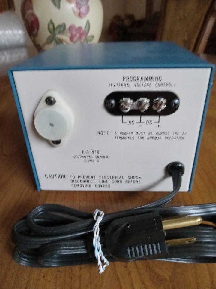 HEATHKIT 1-15 VDC REGULATED POWER SUPPLY M0DEL IP-2728 - Image 3 of 4