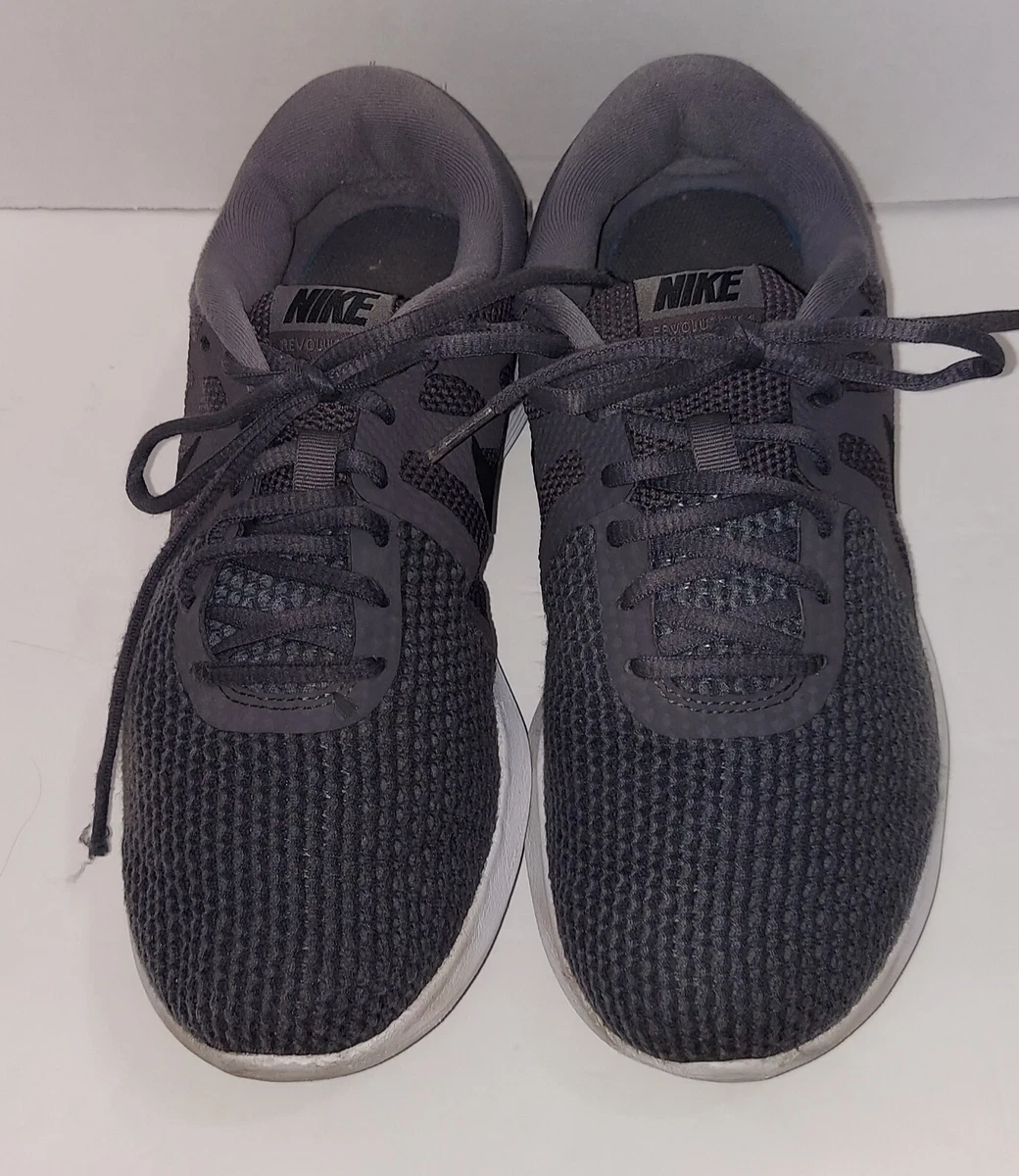 Nike revolution 4 men's best sale wide