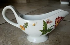 Cordon Bleu International Sauce Gravy Boat Versailles Smooth Flowers Butterflies
