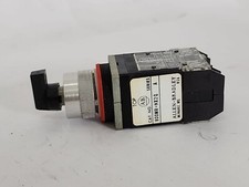 Allen-Bradley 800MR-NX2Q Switch With 800m-XAS Contact Block