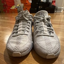 Women's Nike Sabrina 1 'Ionic' basketball sneakers in 'Photon Dust'
