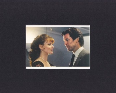 8X10 Matted Print Picture 007 James Bond: GoldenEye, Miss Moneypenny