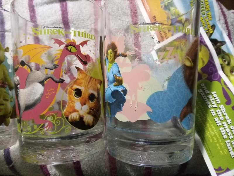 NEW NEVER BEEN USED 2007 SHREK THE THIRD GLASSES set of 4