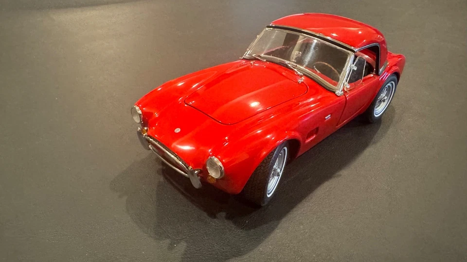 Retired 1/18 Exoto Racing Legends 1963 289 Cobra Red w Red Top Die-Cast Model - Image 3 of 4