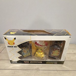 Pikachu Vmax Premium Figure Collection | eBay