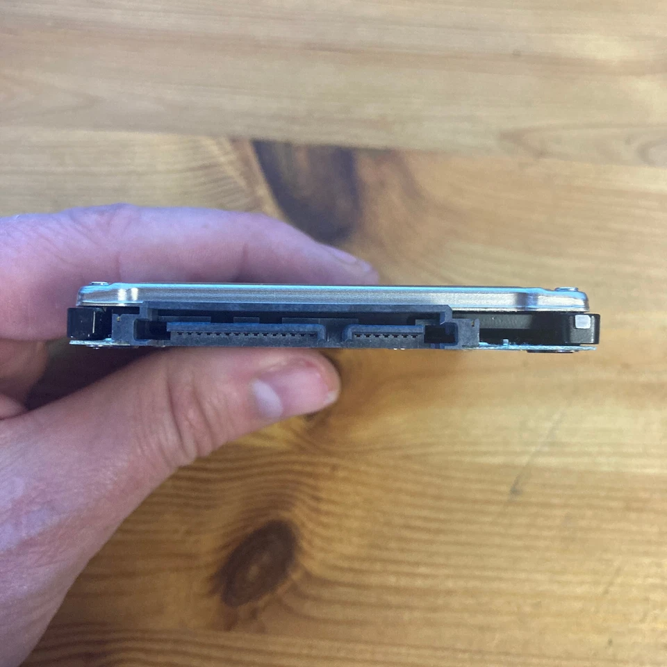 Fujitsu 320GB 5400RPM Laptop Hard Drive 2.5" HDD [MJA2320BH] SATA, PN 514076-001 - Image 4 of 4