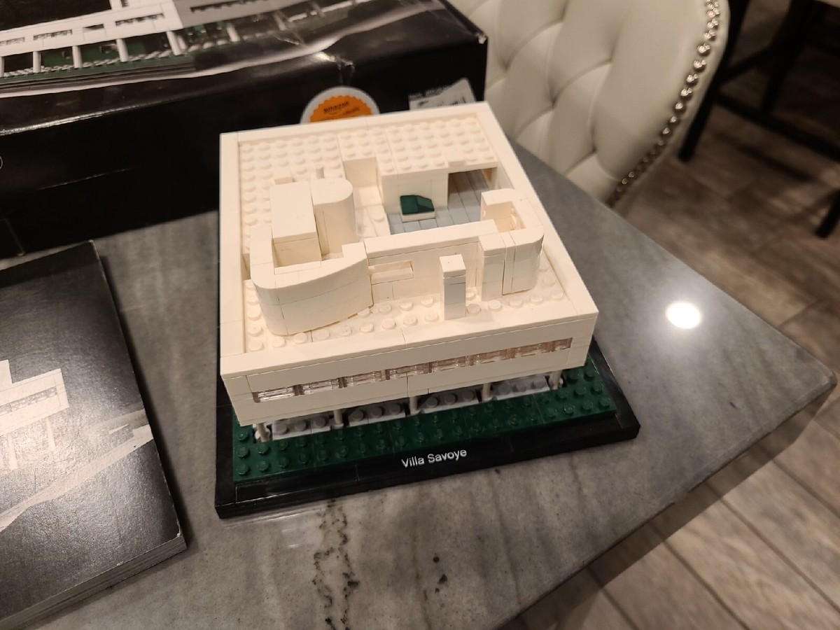 Lego Architecture 21014 Villa Savoye Used Complete with Box and 