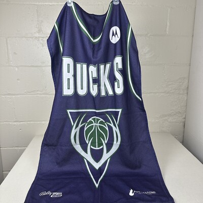 Milwaukee Bucks NBA Beach Blanket Towel Throwback Logo Casino Give Away 30 x 50''