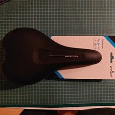 B.twin Ergo Fit System Road Bike Saddle