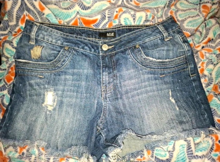a.n.a Women's Size 12 Blue Denim Cut Off Distressed 5-Pocket Stretch Shorts