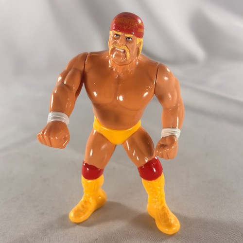 Hulk Hogan WWF Hasbro 1992 Series 5 Figure - Excel...