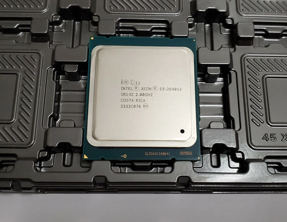 Intel Xeon E5-2640 V2 8 Core Processor 2.0 GHz 20MB Cache 7.2 GT/S SR19Z LGA2011 - Image 2 of 2