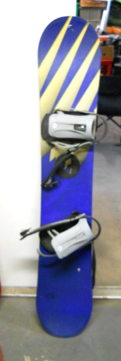 K2 Spire 154cm Snowboard with Bindings 61