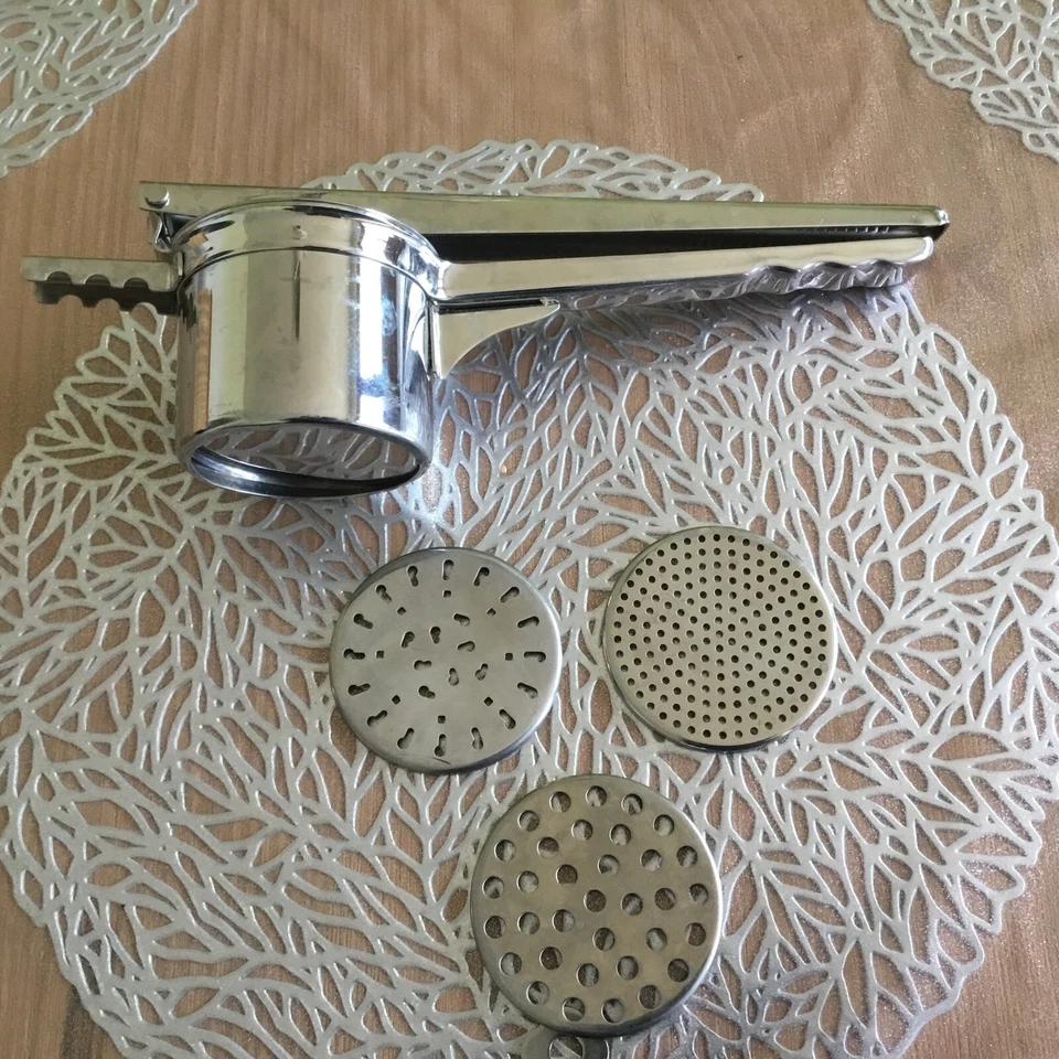 TCM Spaetzle Presse m.3 Einsätzen S - Bild 4 von 4