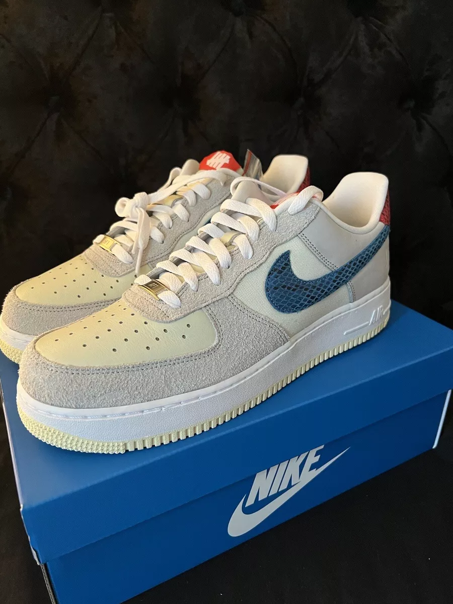 Size UK 9.5 Nike Air Force 1 Low SP Undefeated 5 On It Dunk vs