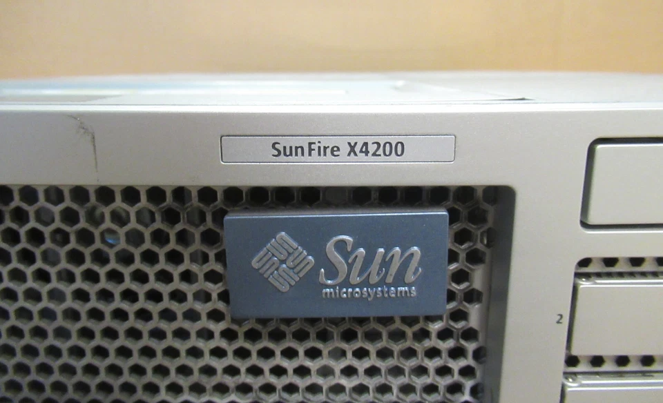 Sun SunFire X4200 2U Rack Mount Server 2x AMD Opteron 252 2.6Ghz,4Gb Ram 2 x HDD - Image 2 of 4