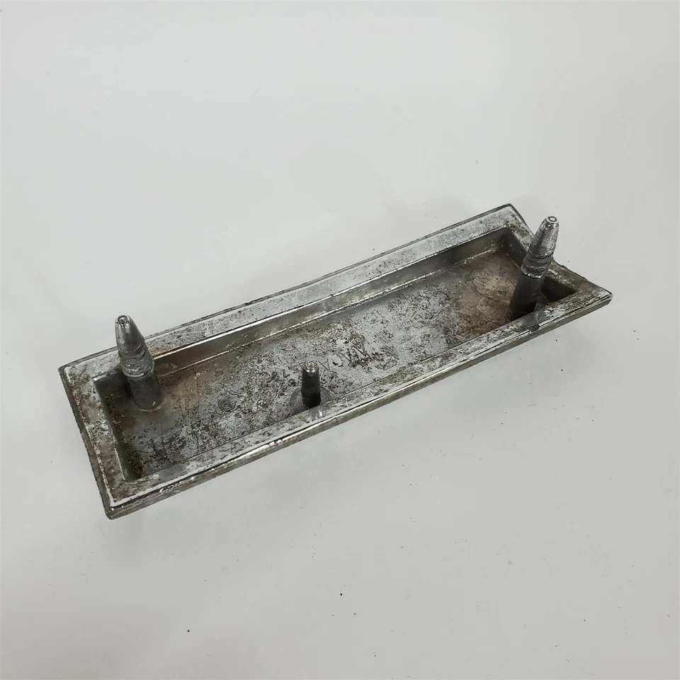 66 1966 Plymouth Fury I parrilla central emblema Mopar 2582190 2579599 Foto 2 de 3