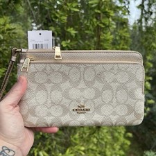 COACH Double Zip Phone Wallet & Cardholder  Signature Canvas Gold/Champagne NWT