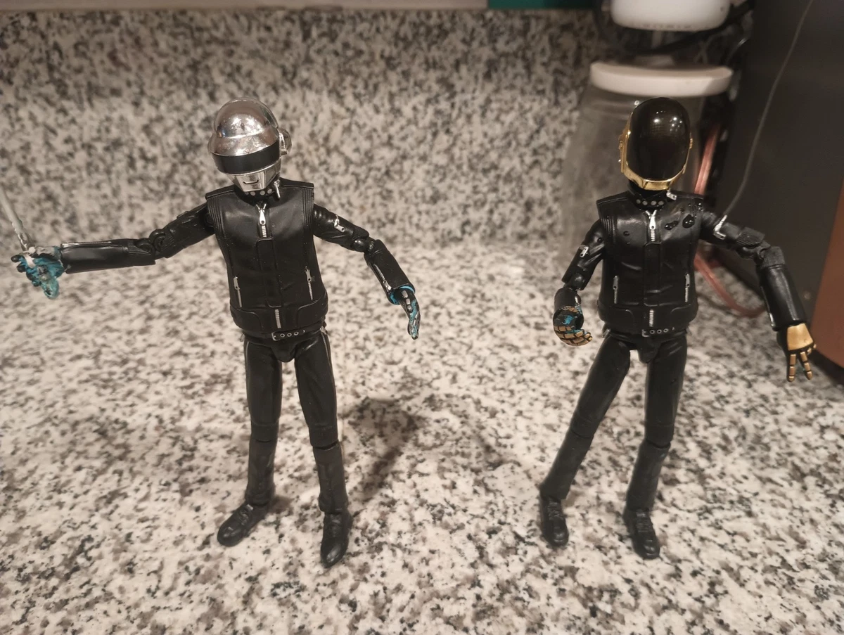 Preços baixos em Figuras de Ação de Música Bandai Daft Punk
