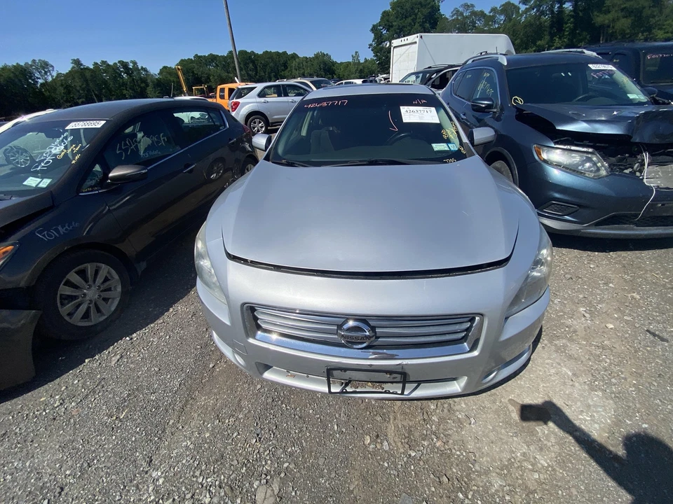 Pantalla de infoentretenimiento usada se adapta a: Nissan Máxima 2013 pantalla tablero sin navegación Foto 3 de 4