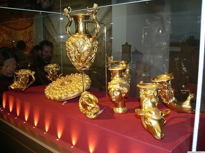 The gold of the Thracians: archaeological treasures: Philip of Zabern