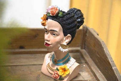 Flower Lady Vase - 30 cm - Wasserfeste dekorative Vase