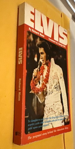 ELVIS. by: Richard Mann The Story Behind The Story 1977 Vintage Paperback - Picture 3 of 10