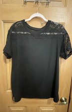 Women  s Black Lace Round-Neck Short-Sleeve Tag:S fits Wm. M/L