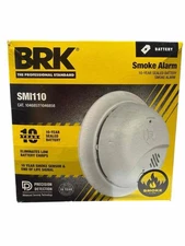 NEW BRK First Alert SMI110 Smoke Alarm 10 Year Sealed Battery