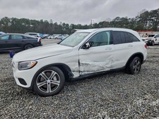 GLC300 2017 Glove Box 4953537