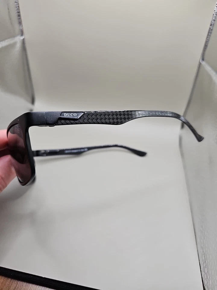 Duco DC8206 Carbon Fiber Black Frame Black Lens Polarized Sunglasses 56-15-139 - Image 3 of 4