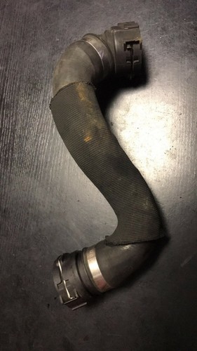 BMW 1er E81 E87 LCI E87N Diesel N47 Kühler Kühlmittel unten Schlauch 7796870