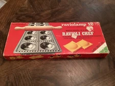 VINTAGE RAVIOLI CHEF RAVIOLAMP 12 MOLD IOB