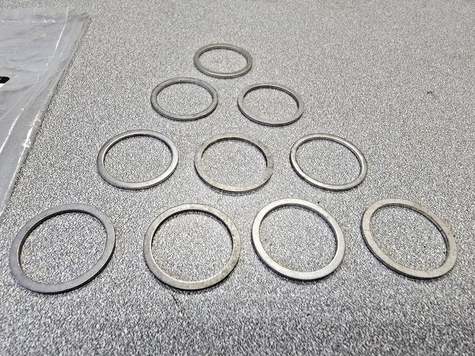 10 NUEVOS ANILLOS DE APLASTAMIENTO DE ALUMINIO TAPÓN DE DRENAJE DE ACEITE PORSCHE 911 924 928 944 968 22x27 Foto 2 de 3