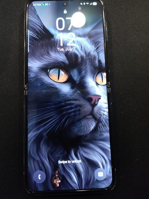 Samsung Galaxy Z Flip4 (Lavender)