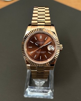 Date Watch Rose Gold Case Brown Dial Fluted Bezel Steel Bracelet (79 / 80 char.