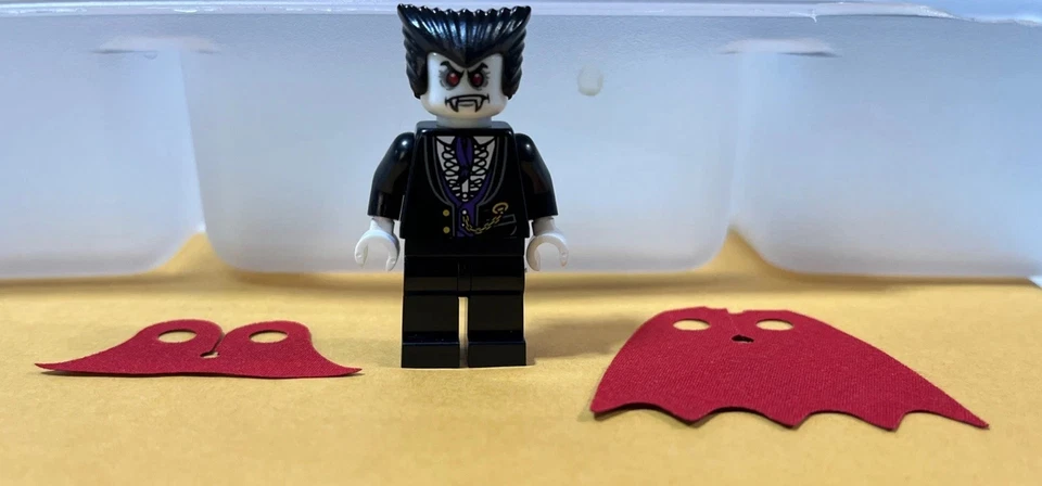 NEW LEGO Halloween 3 Minifigures pack Vampire Dracula Female Ghost Spooky READ - Image 3 of 4