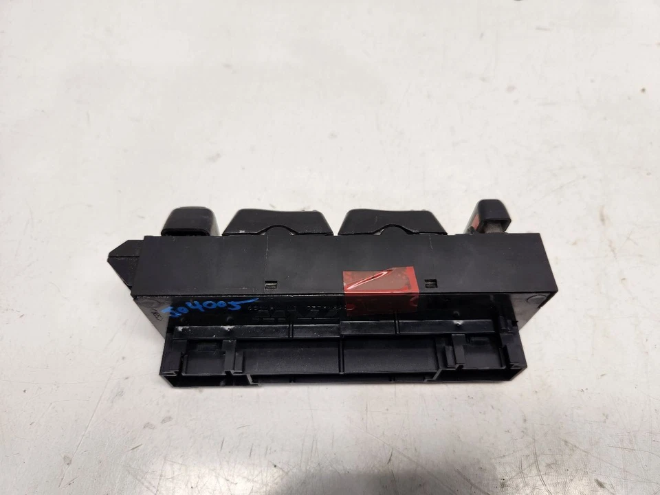 Interruptor de puerta principal izquierda para conductores GMC Yukon XL1500 2000-02  Foto 2 de 4