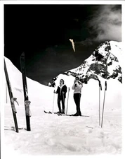 LD337 Original Photo SKIERS REST HIGH IN SWITZERLAND ALPS MOUNTAINS