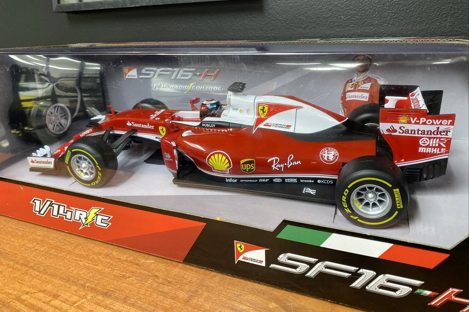 Maisto 1/14 Scale Radio Control Ferrari F1 SF16-H RC Car Kimi Raikkonen Iceman - Image 3 of 4