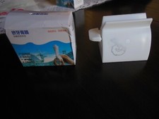 Squeezer Toothpaste Tube Roller Dispenser  Universal  WHITE  Free Shipping