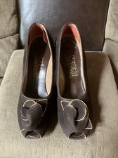 Vintage Ladies Shoes Dramatics. Brown Size 6