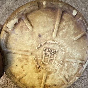 The Pampered Chef 12in Round Stoneware Baking Dish Pan Oven Safe