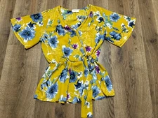 Sienna Sky Blouse, Women's Size Small, Yellow Blue Purple Green, Floral, V-neck