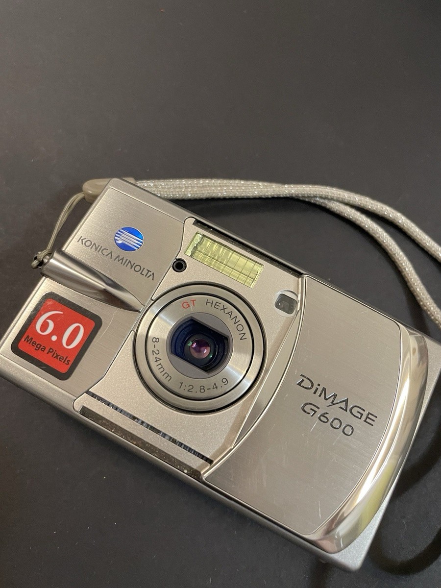 Konica Minolta DiMAGE G600 6.0MP Digital Camera - Silver for