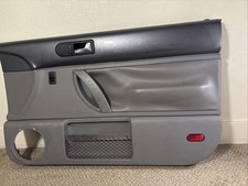 1998 - 2010 Vw Volkswagen New Beetle Door Panel Oem Right Passenger 1998 - 2010 Vw Volkswagen New Beetle Door Panel Oem Right Passenger