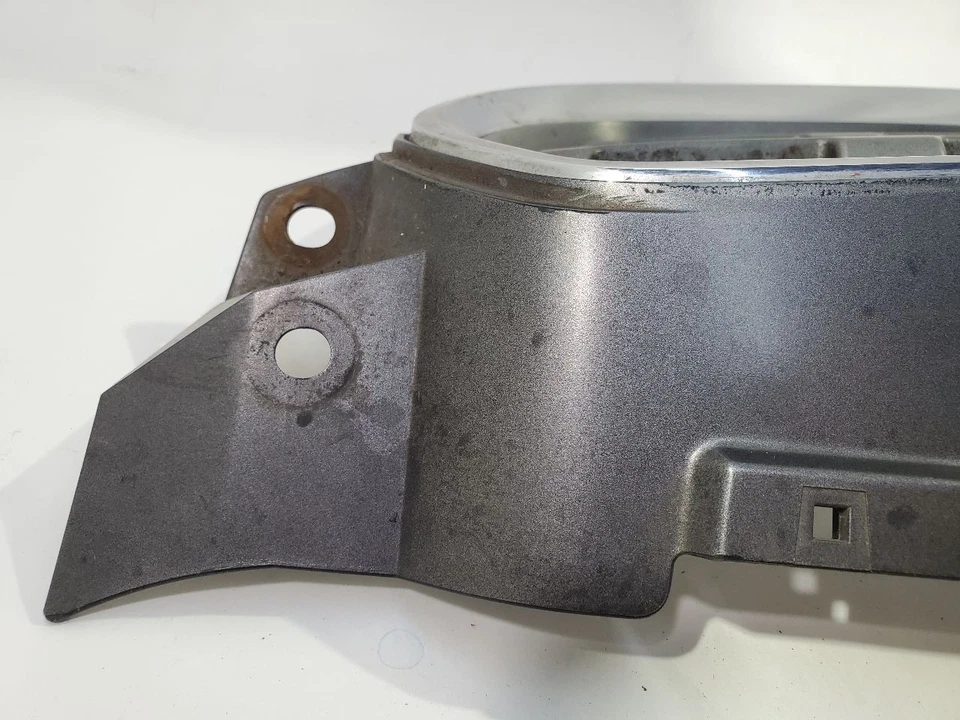 Б/у передняя решетка подходит: 2005 Subaru Legacy Outback передняя класс A - Изображение 2 из 4